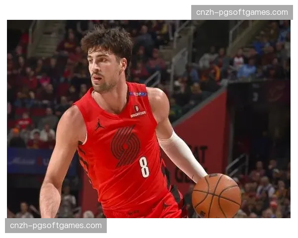 阿夫迪亚强突制造罚球 开拓者锋线组织核心送出9次助攻